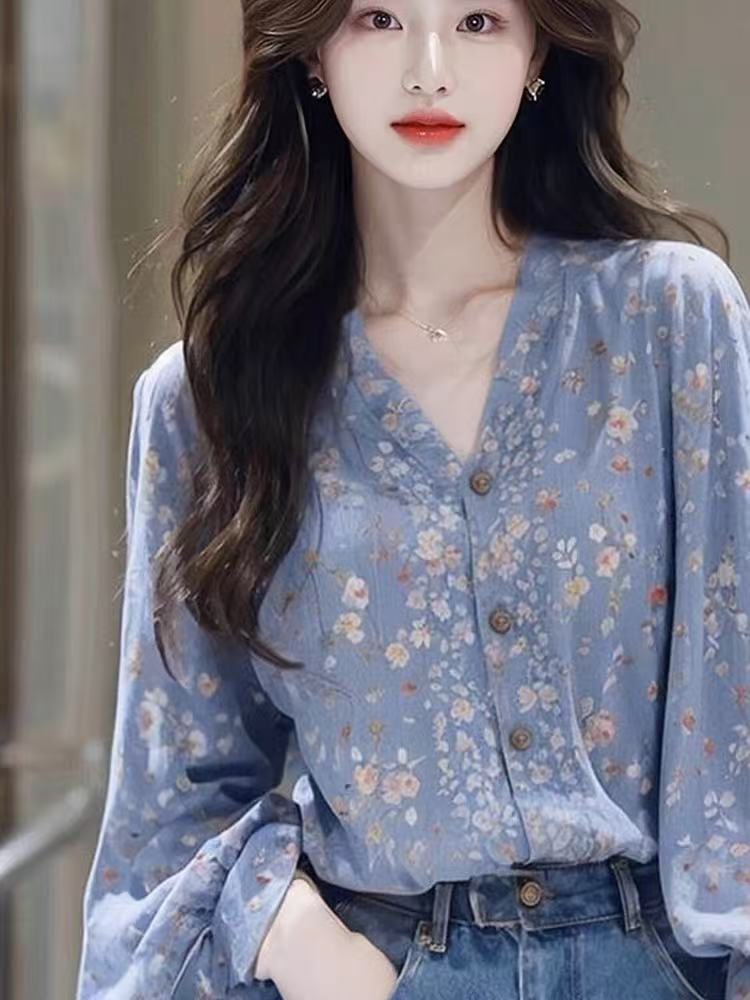 Women's French-style Elegant Floral Shirt