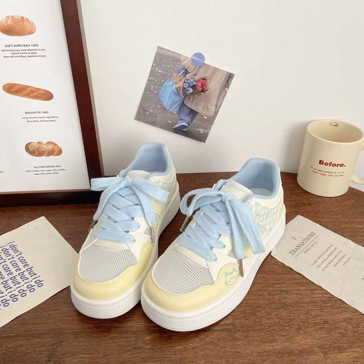 Cute Cat Design Low-Top White Shoes For Women, New Spring Collection, Versatile Fashion Casual Sneakers With Soft Sole And Unique Stylish Design