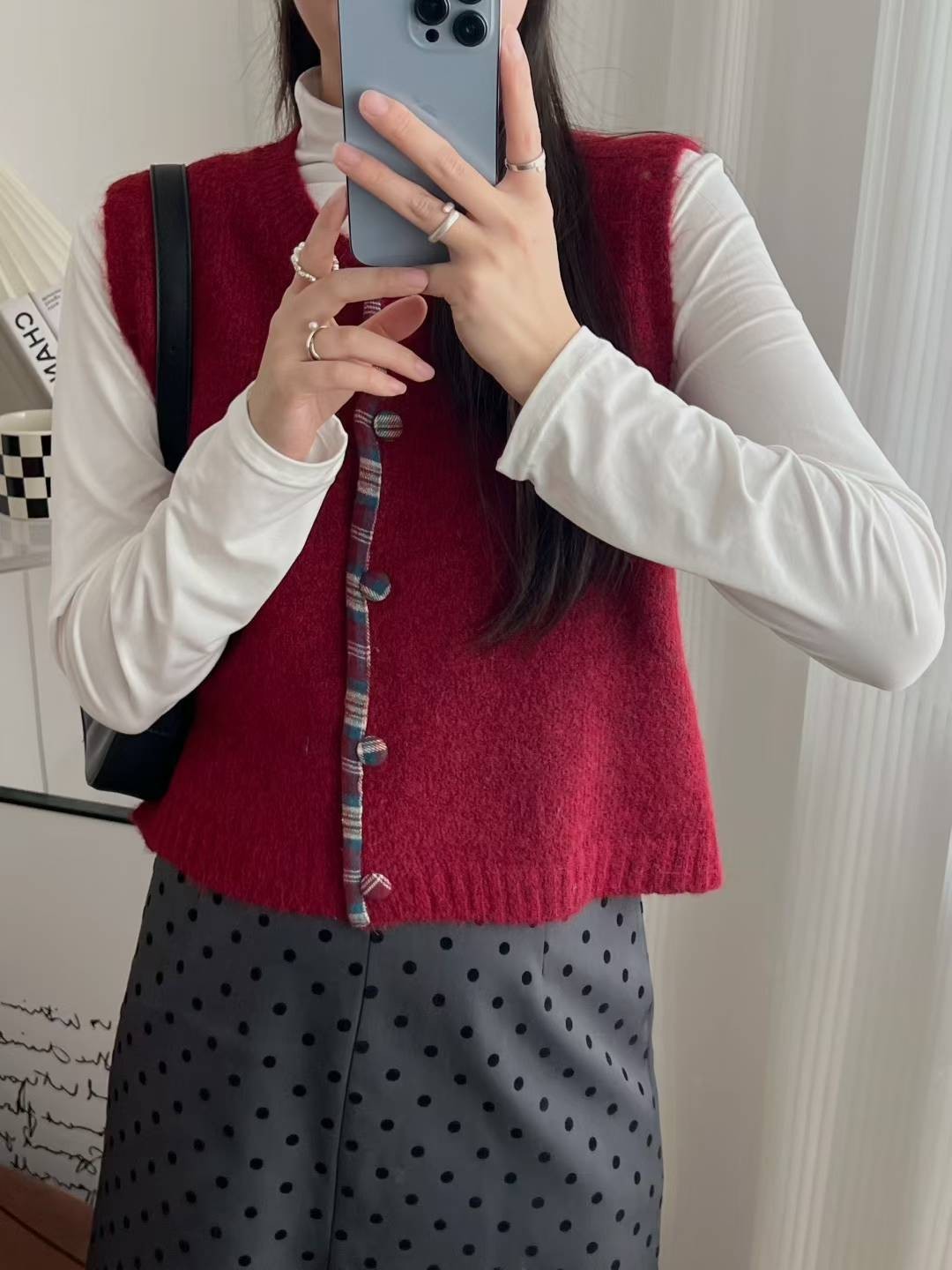 Women's Retro Artistic Button Knitted Vest