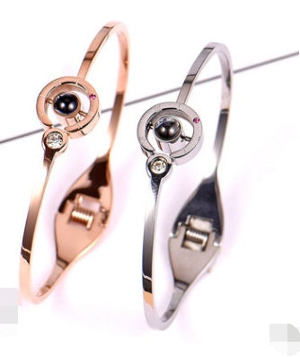 18K Rose Gold Four-Leaf Clover Bracelet for Women