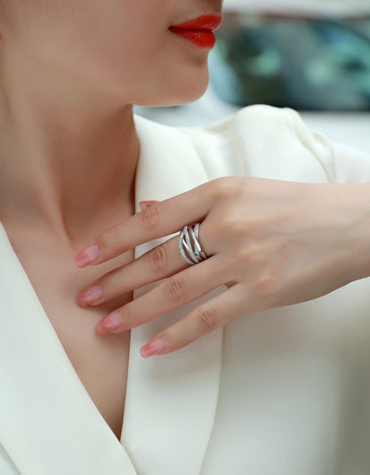 Brilliant Interweaving Moissanite Ring – S925 Silver & Platinum