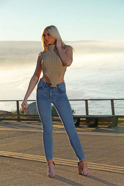 High Neck Roll Knitted Backless Front Cropped Top