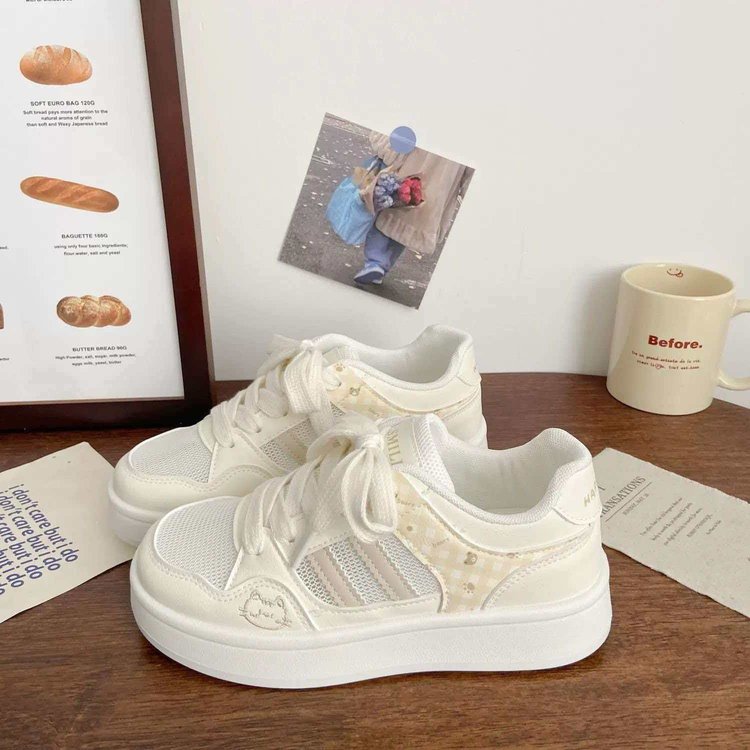 Cute Cat Design Low-Top White Shoes For Women, New Spring Collection, Versatile Fashion Casual Sneakers With Soft Sole And Unique Stylish Design