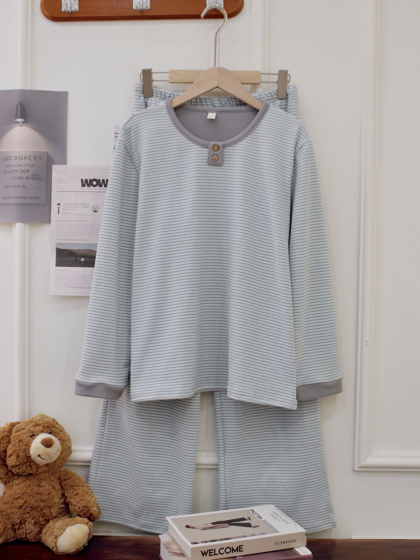 Round Neck Pullover De Velvet Pajamas Women's Autumn Long-sleeved Trousers Striped Homewear Suit