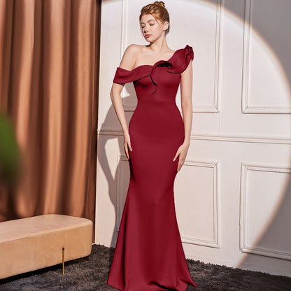 High-end Slant Shoulder Slimming Long Dress