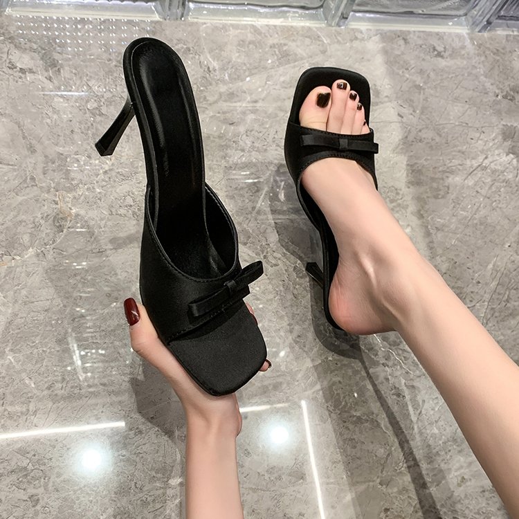 High Heels, Sandals, Women's Heads In A Straight Line, High-end Feel, Worn With Thin Heels And Bow Ties