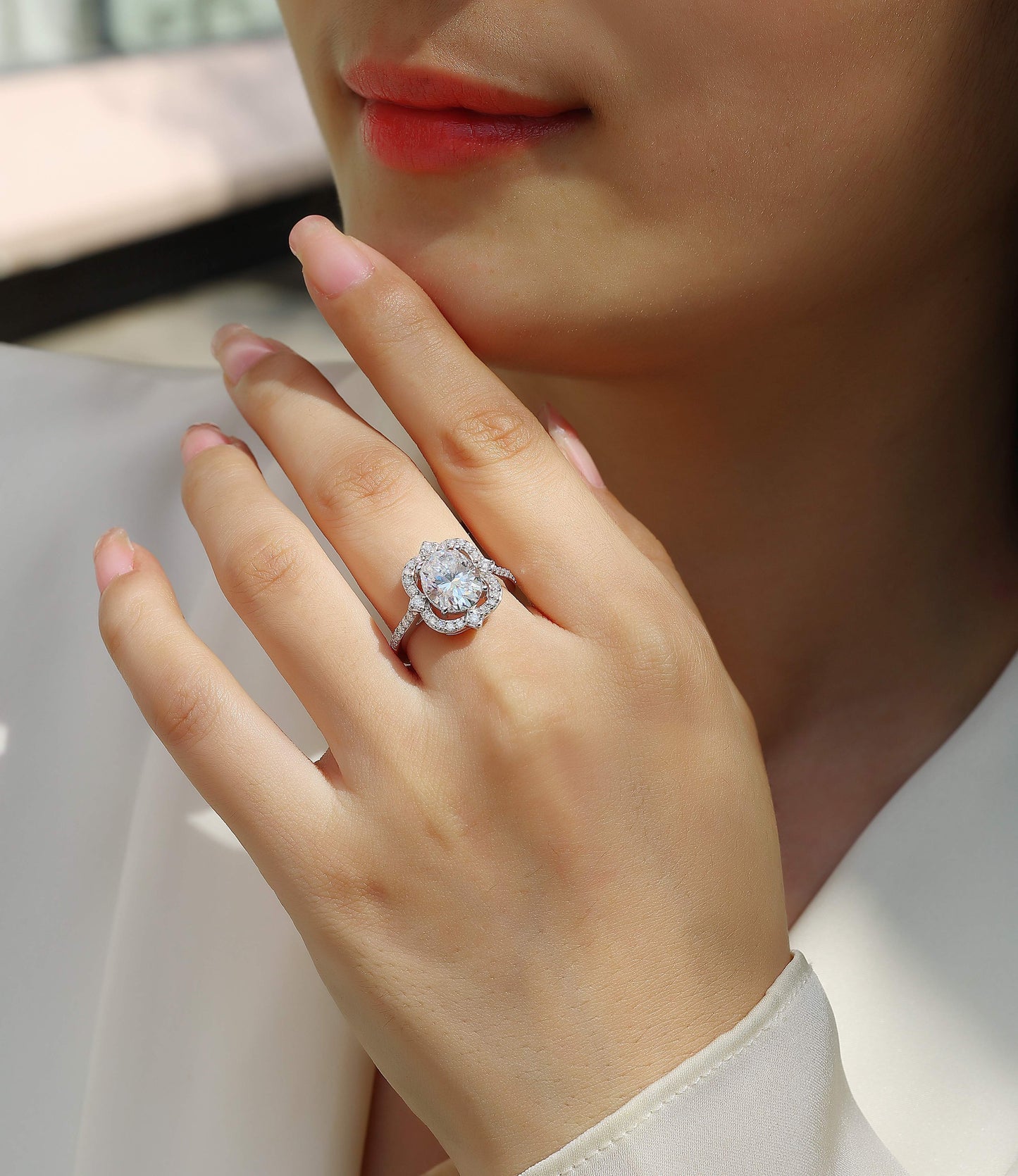 Camellia Moissanite Ring – S925 Silver & Gold-Plated